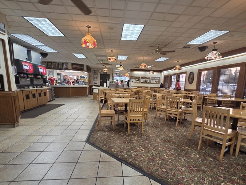 Miner's Drive-In Restaurant interior